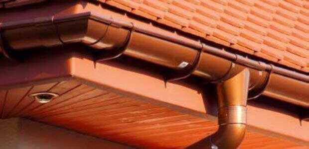 Brown PVC Vs. Copper Effect Steel Guttering (Video)